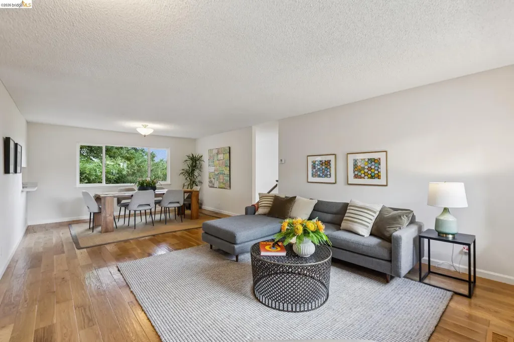 1131 Mitchell Way El Sobrante CA 94803