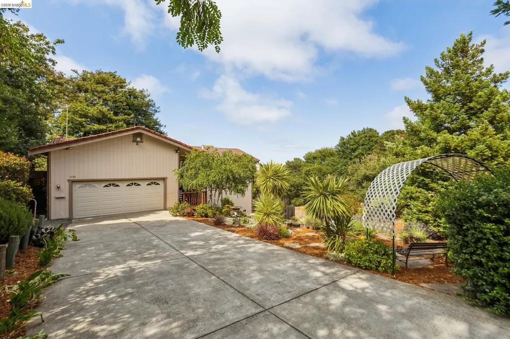 1131 Mitchell Way El Sobrante CA 94803
