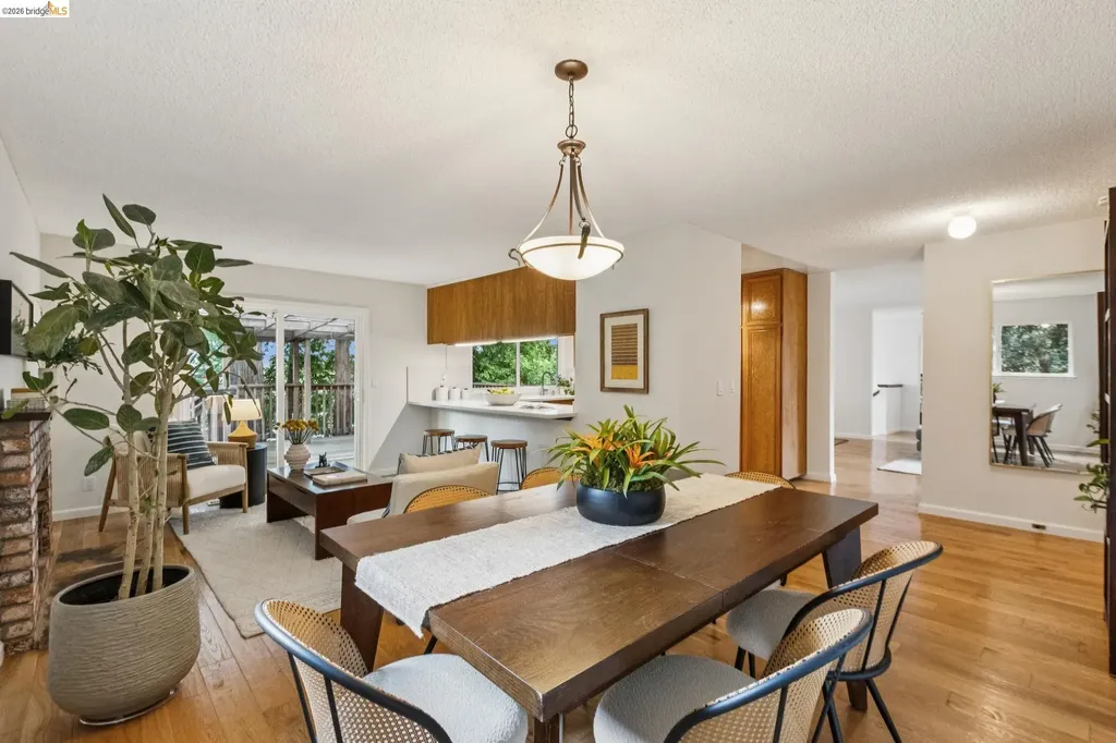 1131 Mitchell Way El Sobrante CA 94803