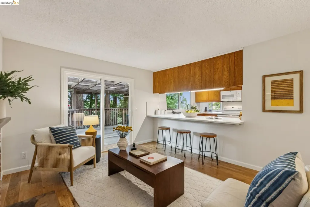 1131 Mitchell Way El Sobrante CA 94803