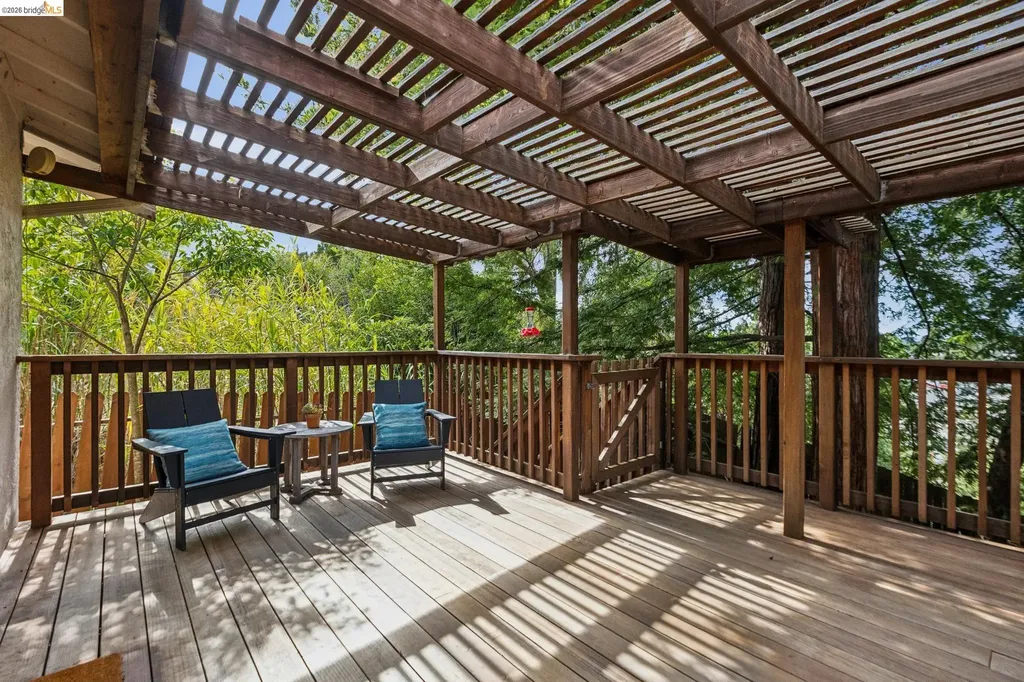 1131 Mitchell Way El Sobrante CA 94803