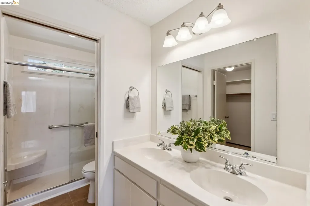 1131 Mitchell Way El Sobrante CA 94803