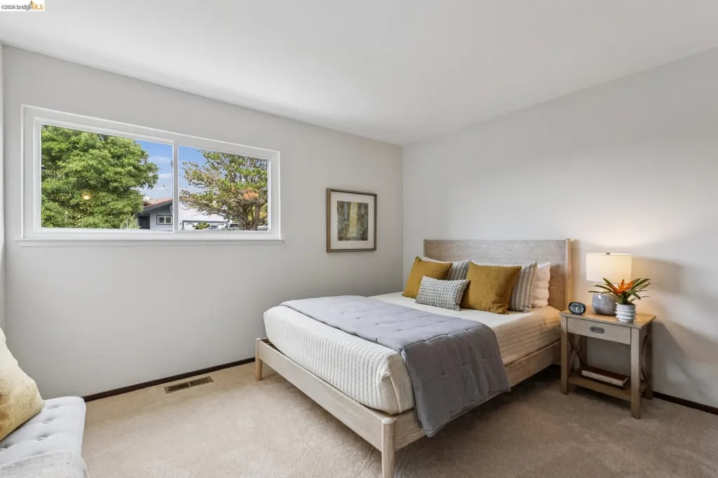 1131 Mitchell Way El Sobrante CA 94803