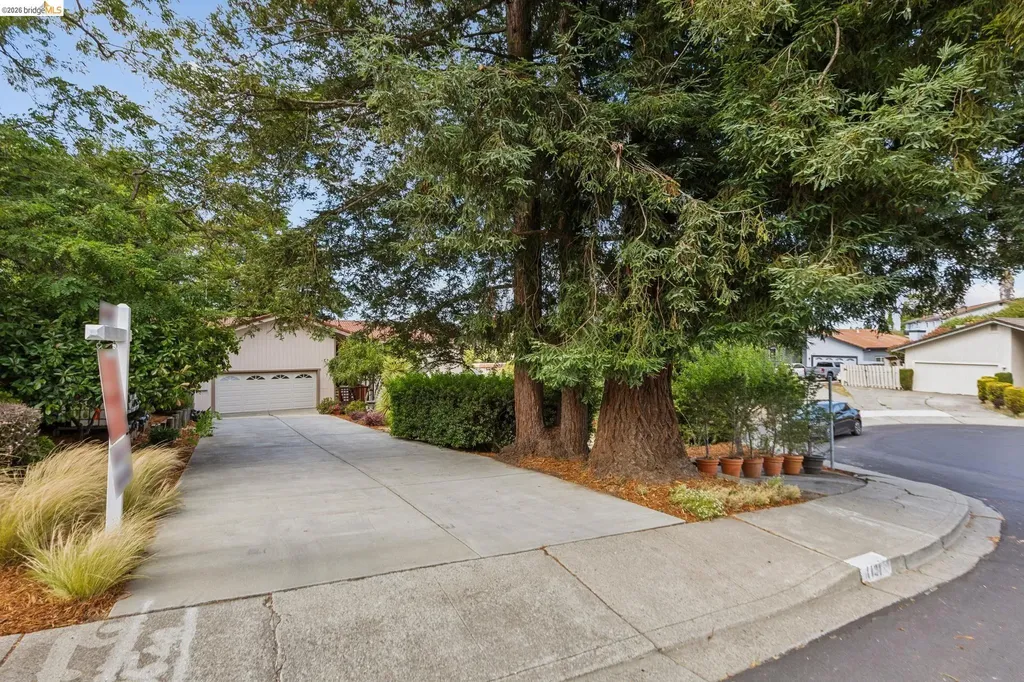 1131 Mitchell Way El Sobrante CA 94803
