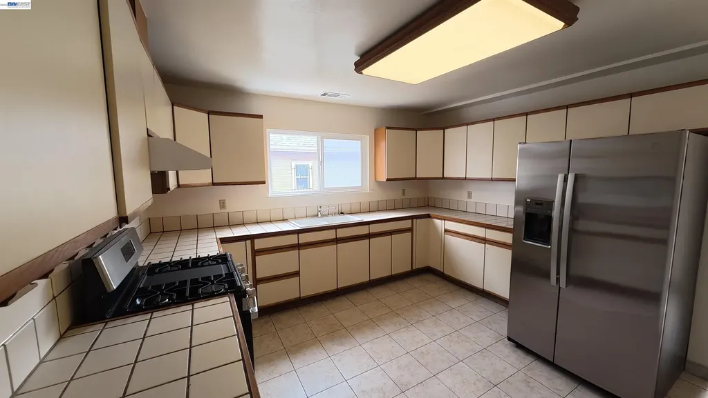 1418 15th Avenue Oakland CA 94606