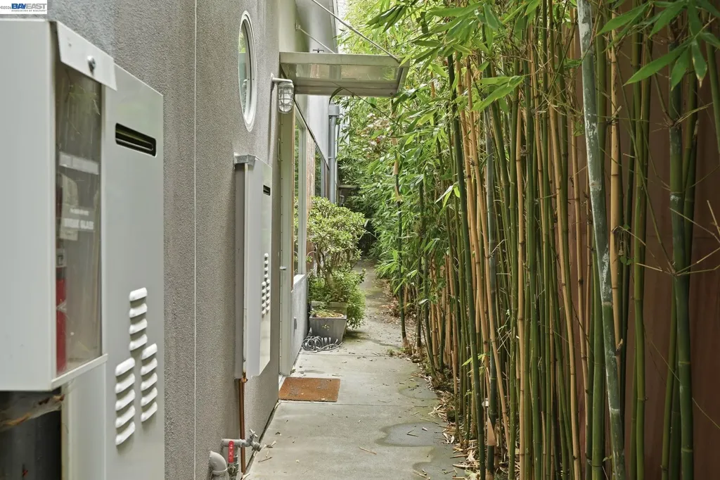 2709 10th Street Berkeley CA 94710