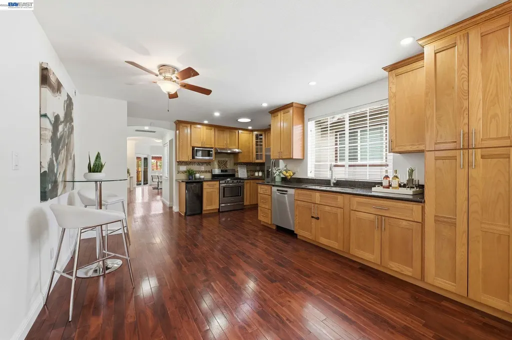 22631 5th Street Hayward CA 94541