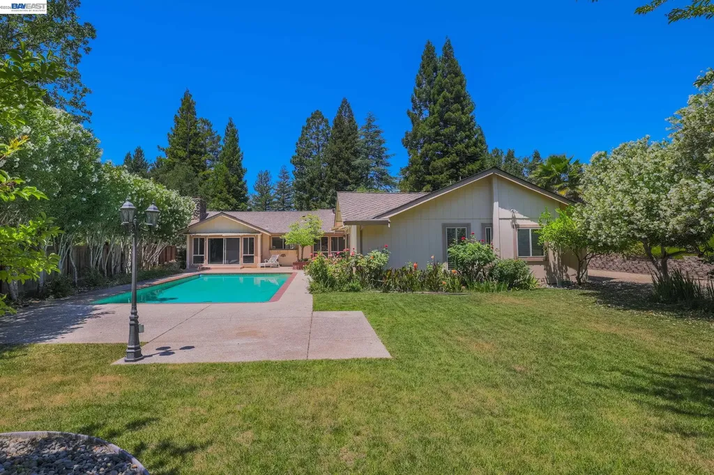 2112 Red Oak Place Danville CA 94506