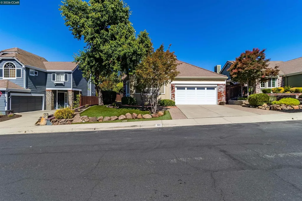 109 Crow Place Clayton CA 94517