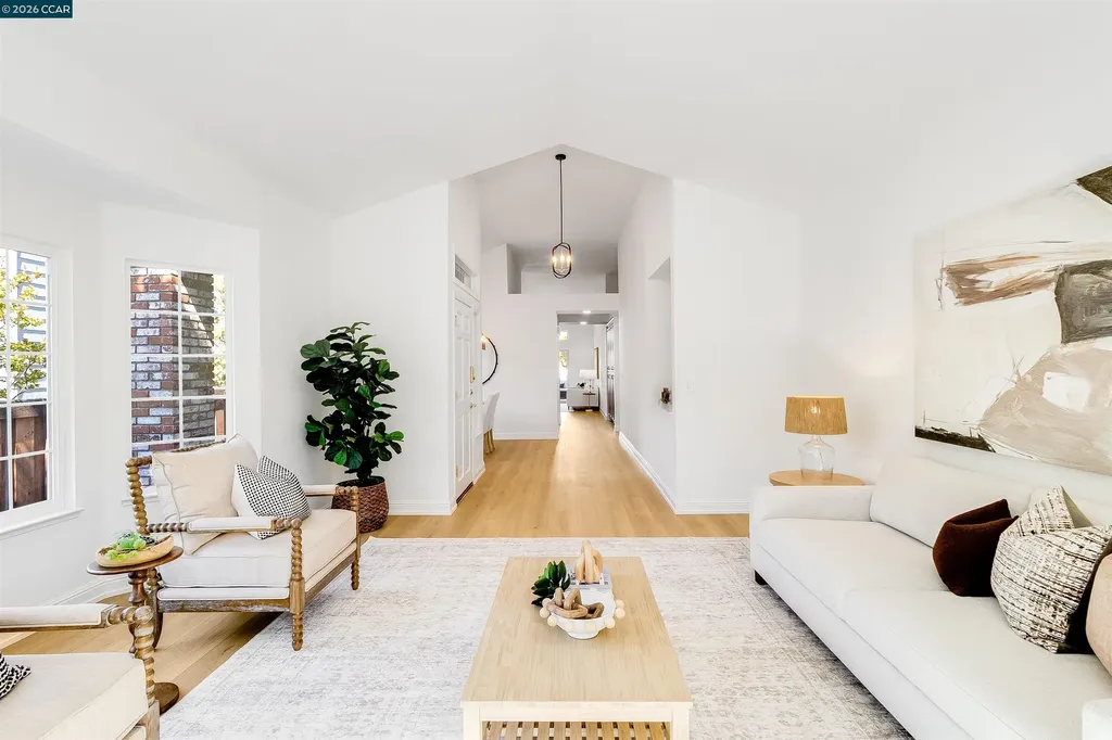 109 Crow Place Clayton CA 94517