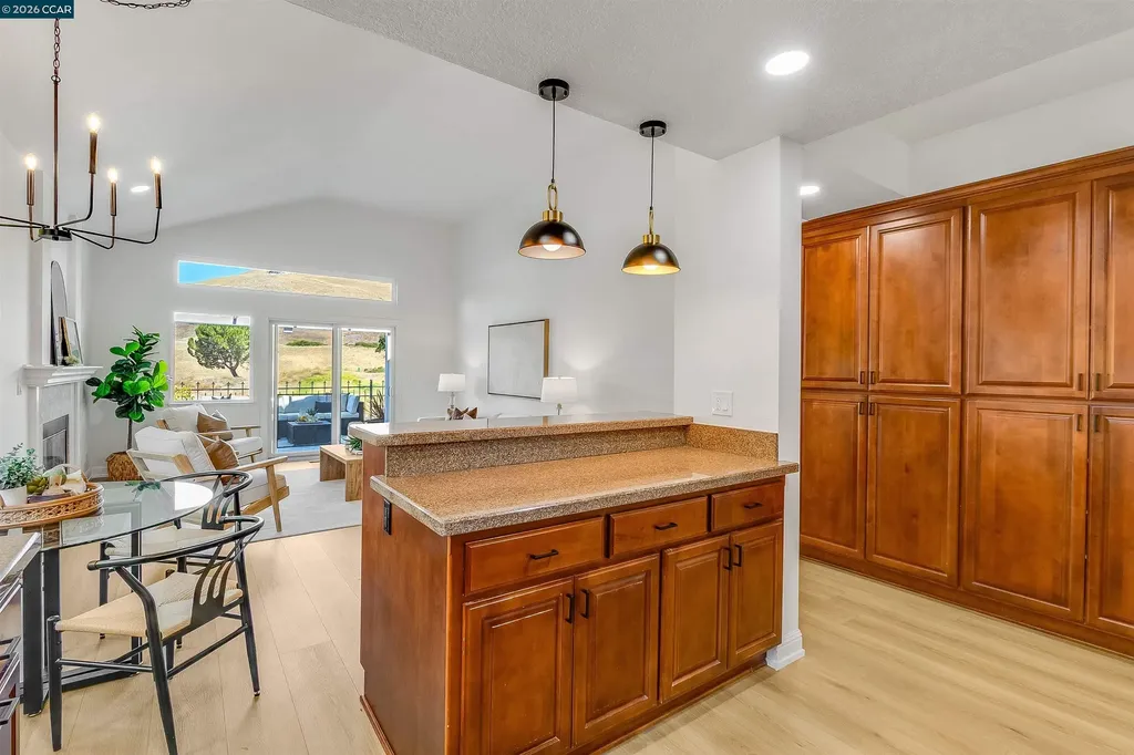 109 Crow Place Clayton CA 94517