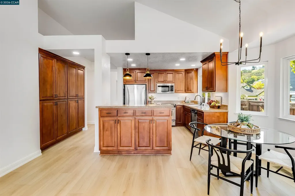 109 Crow Place Clayton CA 94517