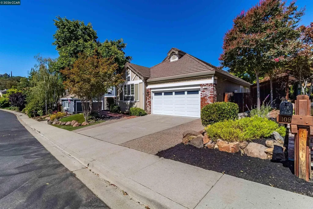 109 Crow Place Clayton CA 94517
