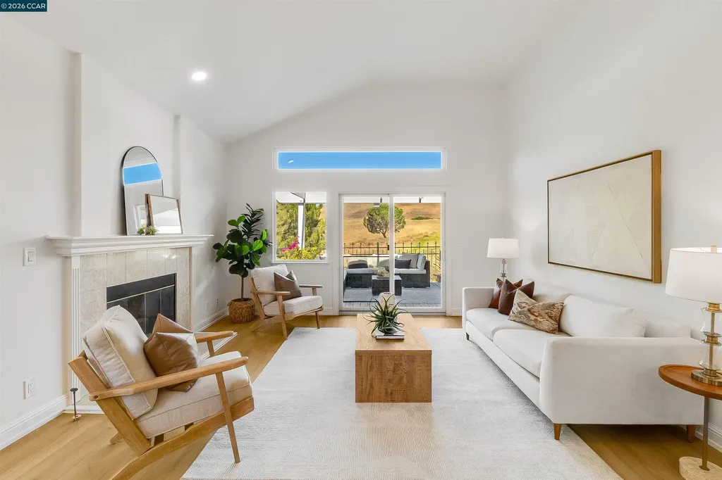 109 Crow Place Clayton CA 94517