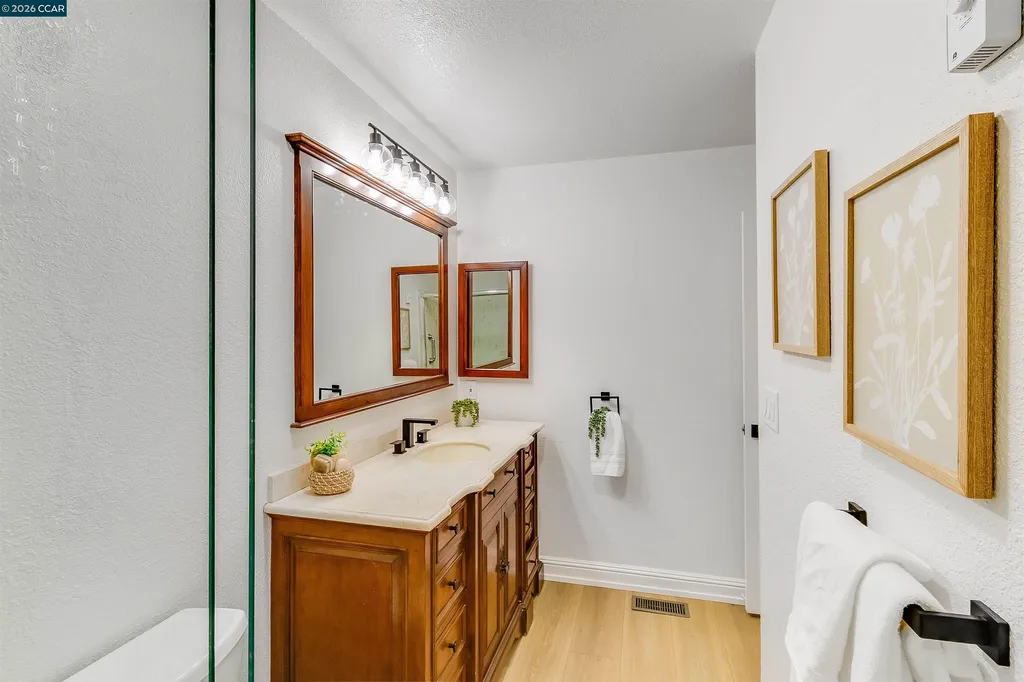 109 Crow Place Clayton CA 94517