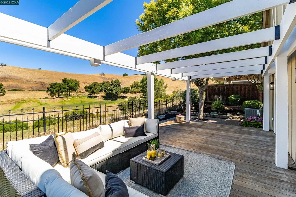 109 Crow Place Clayton CA 94517