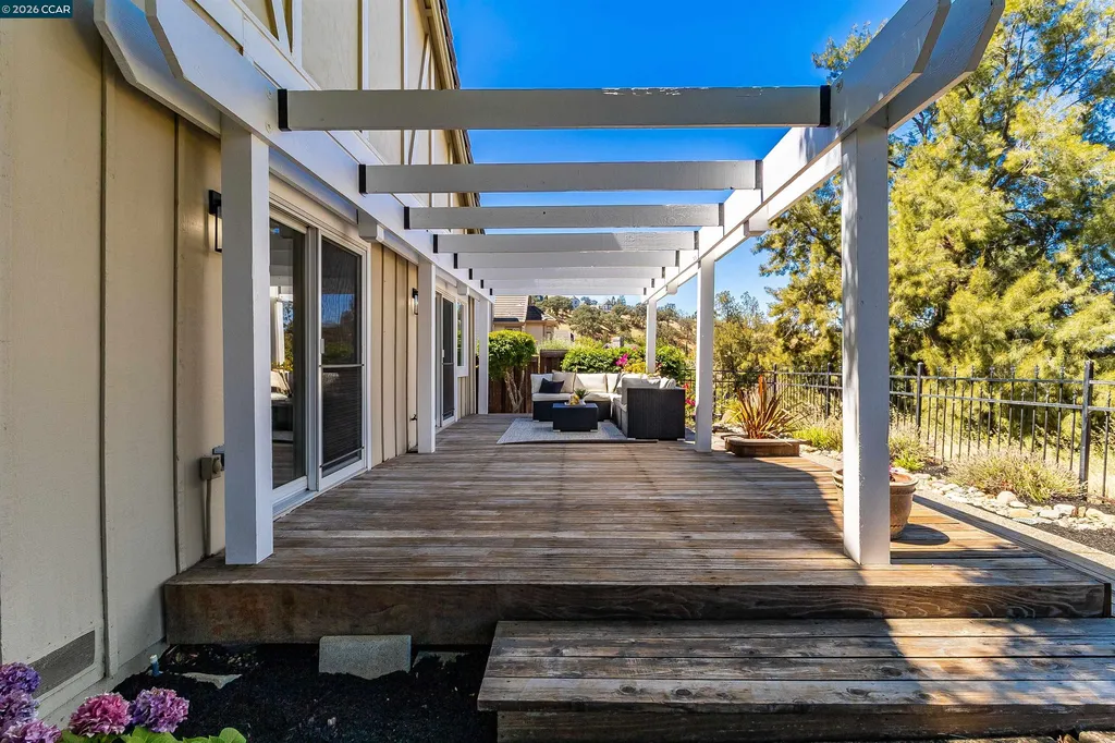 109 Crow Place Clayton CA 94517