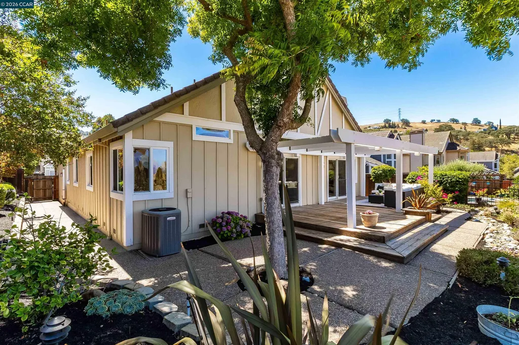 109 Crow Place Clayton CA 94517