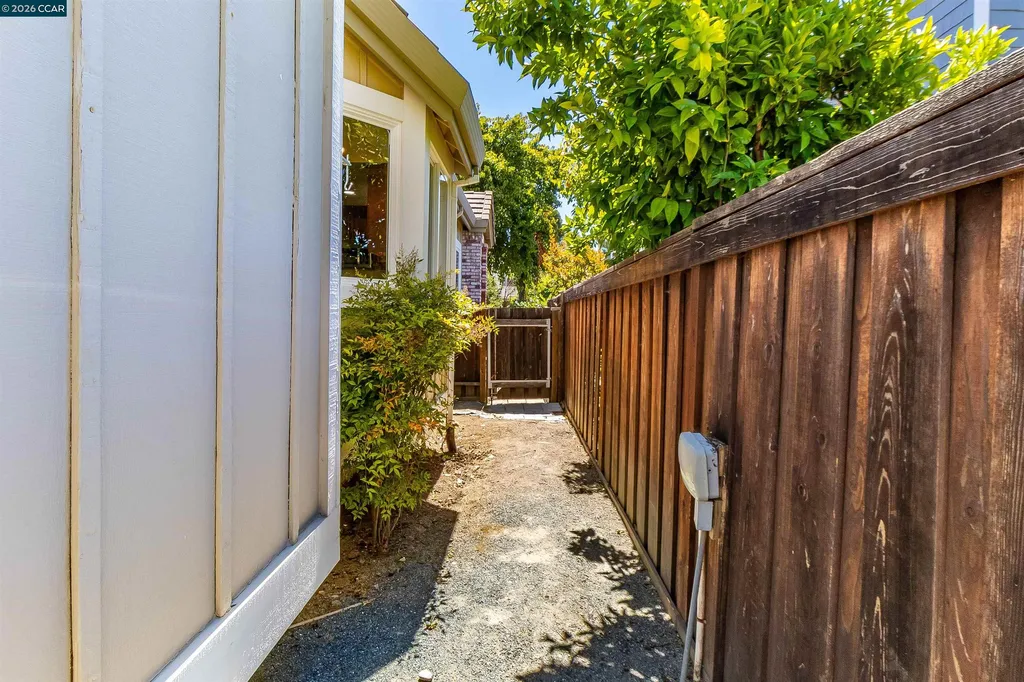 109 Crow Place Clayton CA 94517