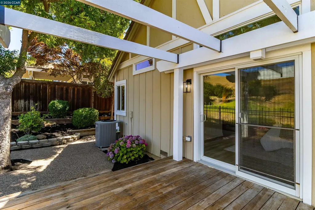 109 Crow Place Clayton CA 94517