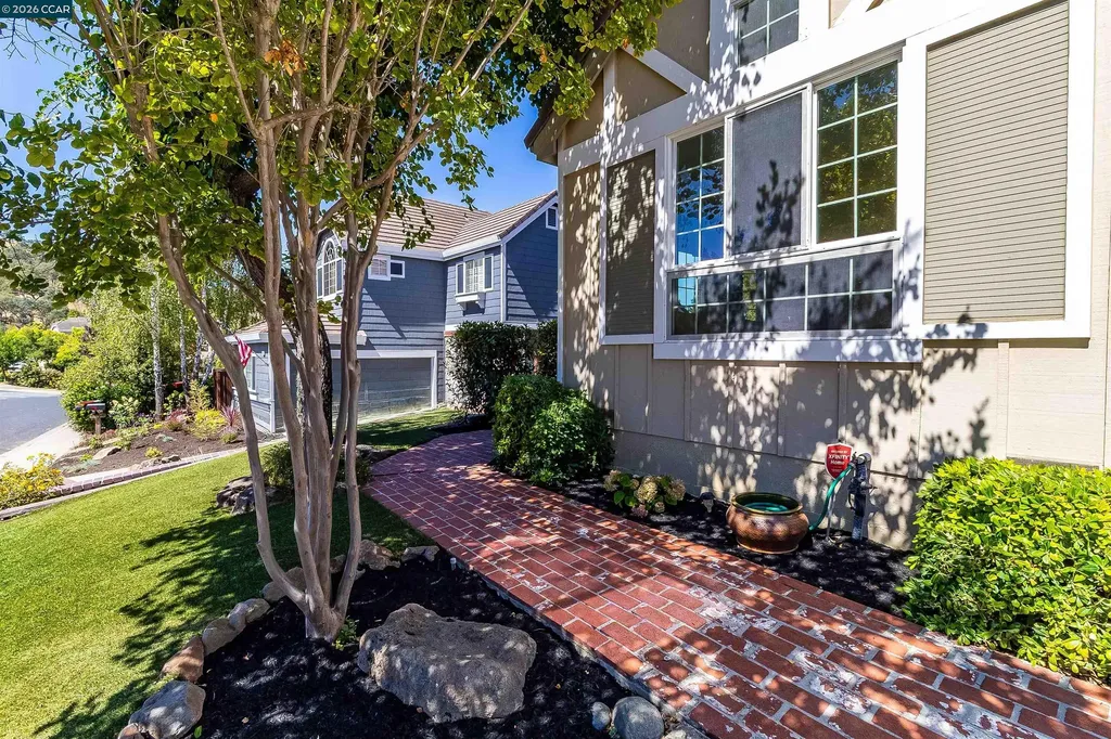 109 Crow Place Clayton CA 94517
