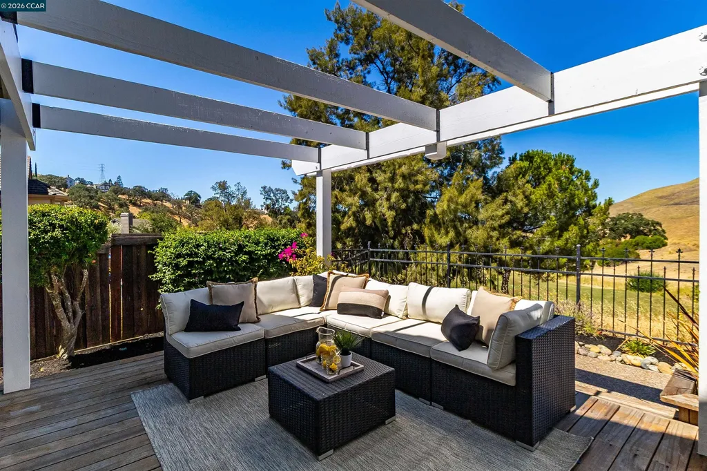 109 Crow Place Clayton CA 94517