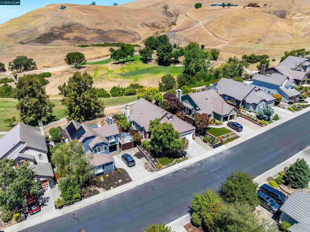 109 Crow Place Clayton CA 94517