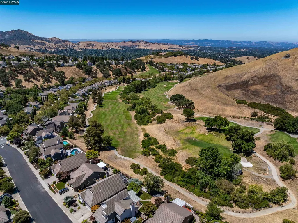 109 Crow Place Clayton CA 94517