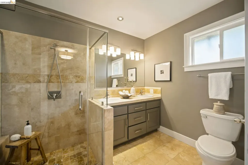 3920 Ardley Avenue Oakland CA 94602