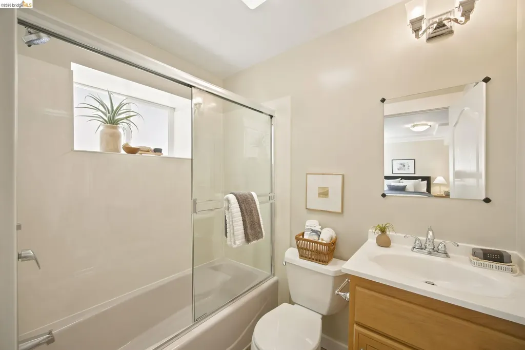 3920 Ardley Avenue Oakland CA 94602