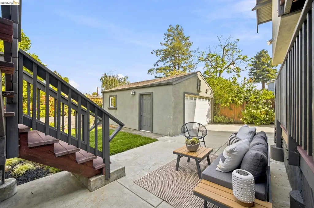 3920 Ardley Avenue Oakland CA 94602