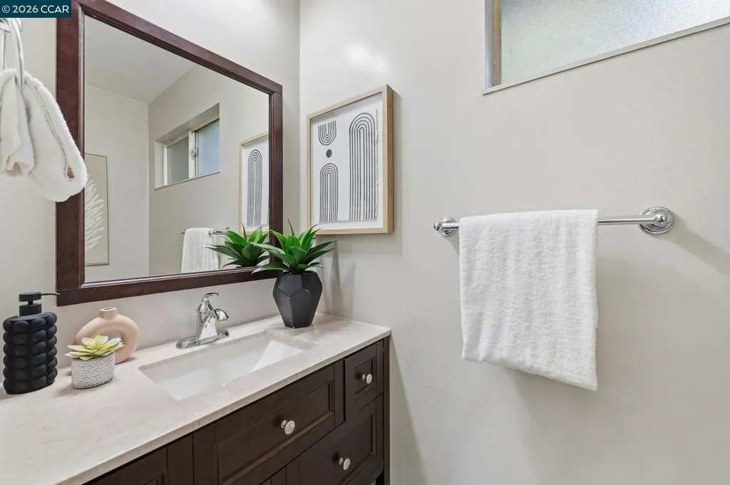 2332 D Street Hayward CA 94541