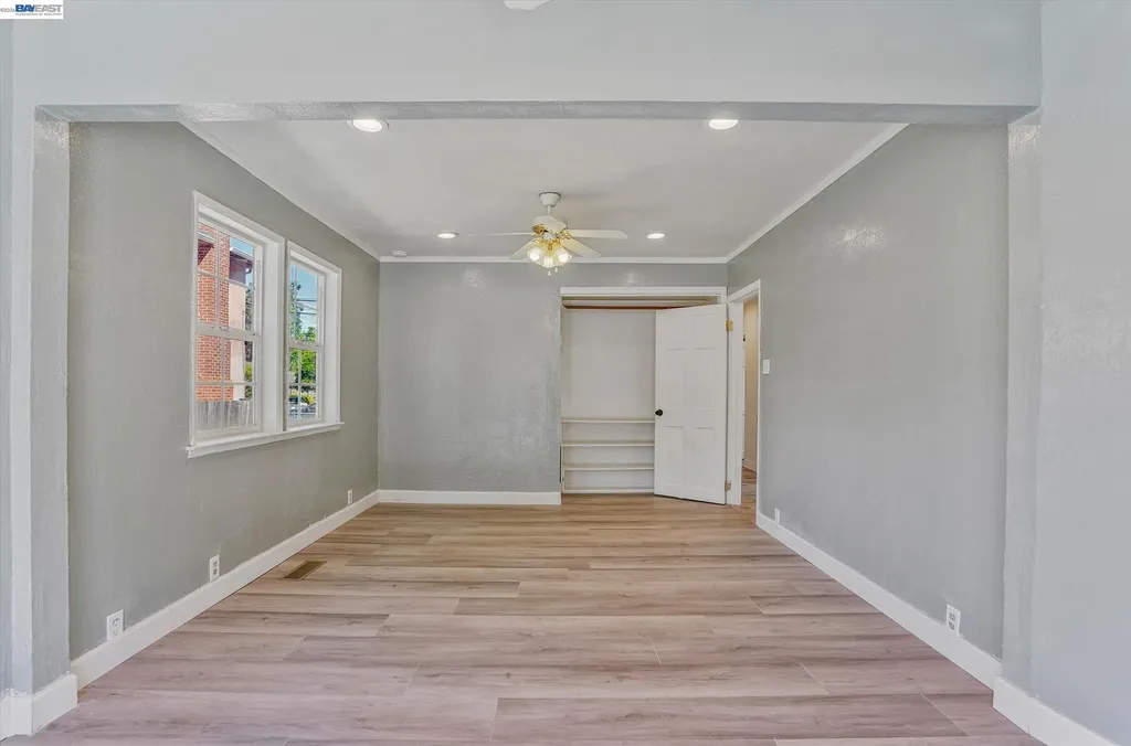 3932 Altamont Avenue Oakland CA 94605