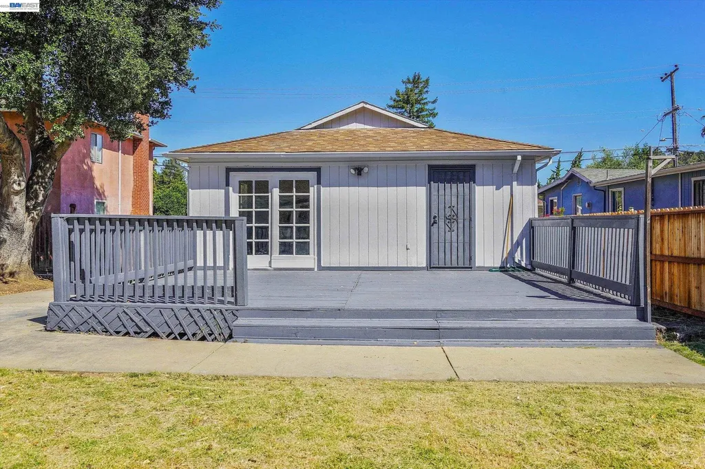 3932 Altamont Avenue Oakland CA 94605