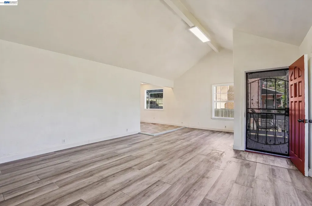 3932 Altamont Avenue Oakland CA 94605