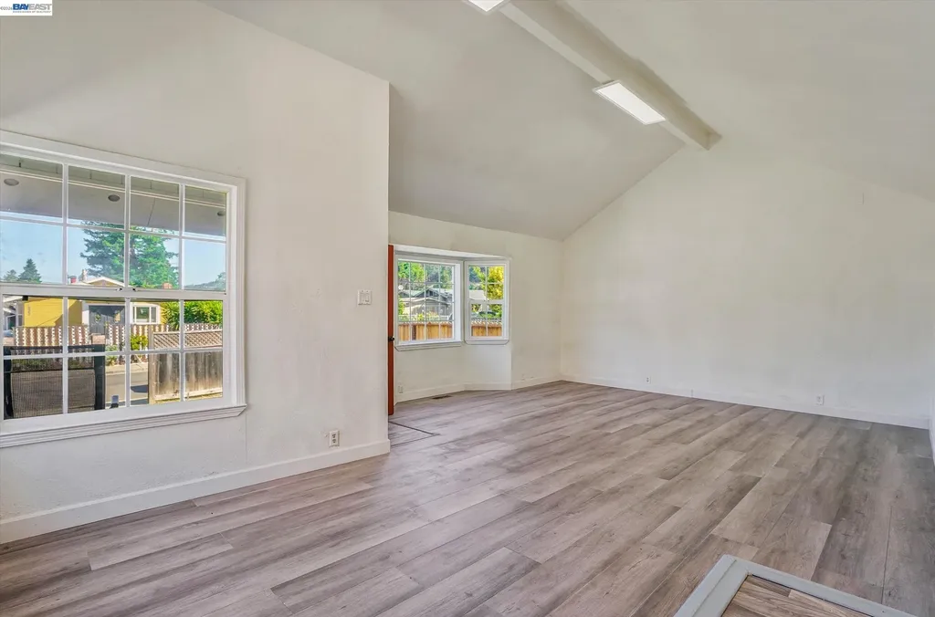 3932 Altamont Avenue Oakland CA 94605