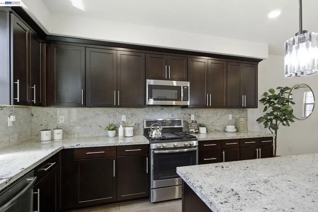 8544 Leeward Way Newark CA 94560