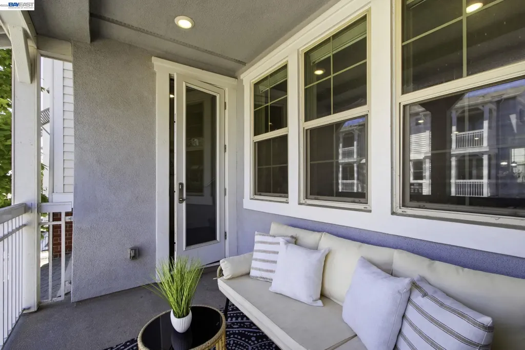 8544 Leeward Way Newark CA 94560