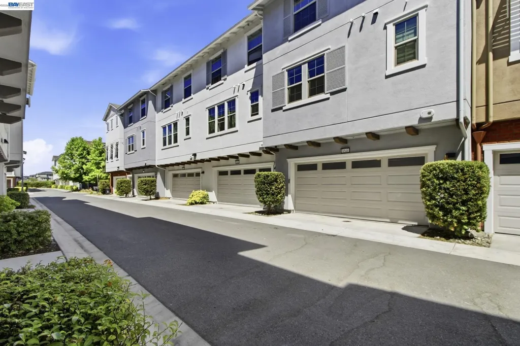 8544 Leeward Way Newark CA 94560