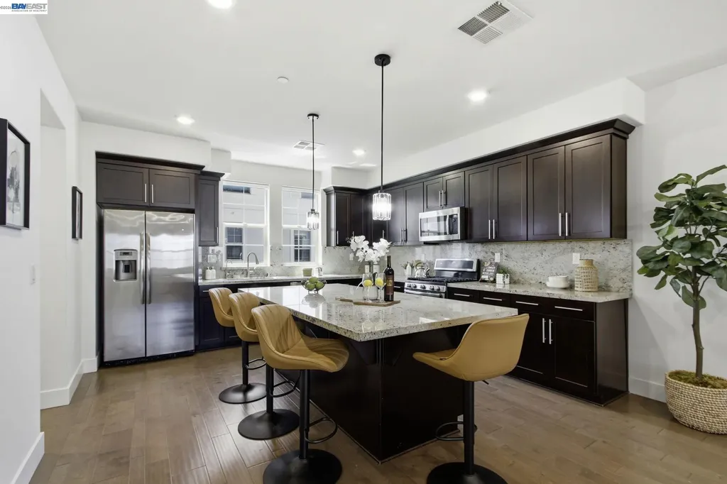 8544 Leeward Way Newark CA 94560