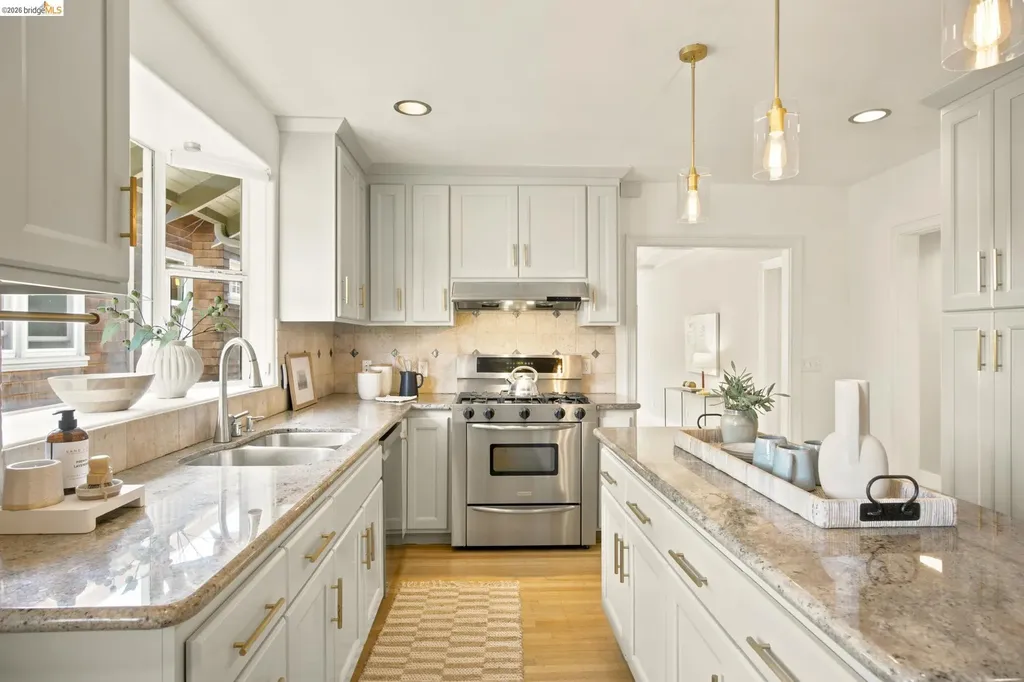 3920 Ardley Avenue Oakland CA 94602