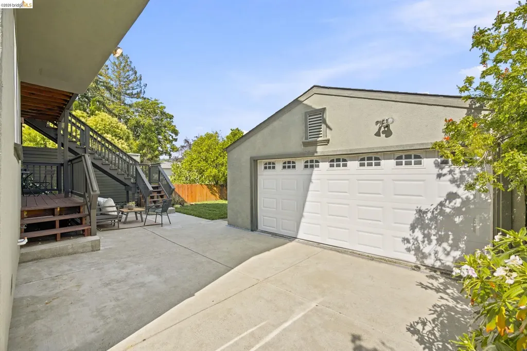 3920 Ardley Avenue Oakland CA 94602