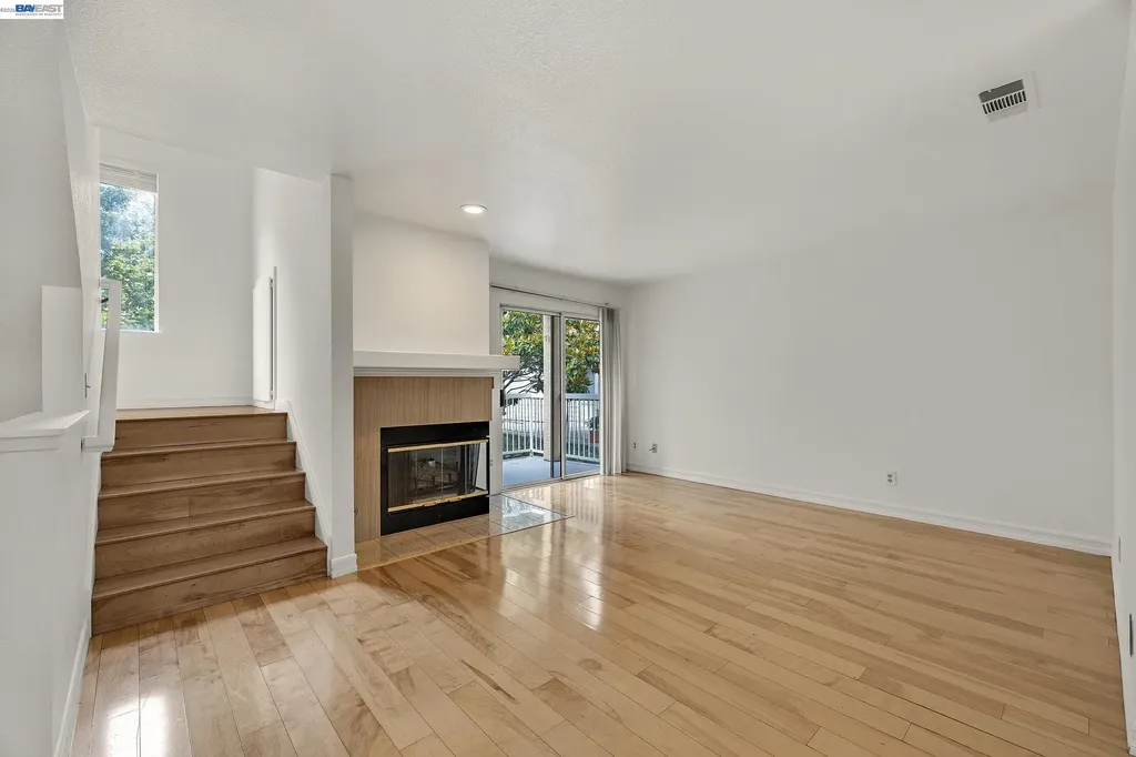 260 Estabrook Street San Leandro CA 94577