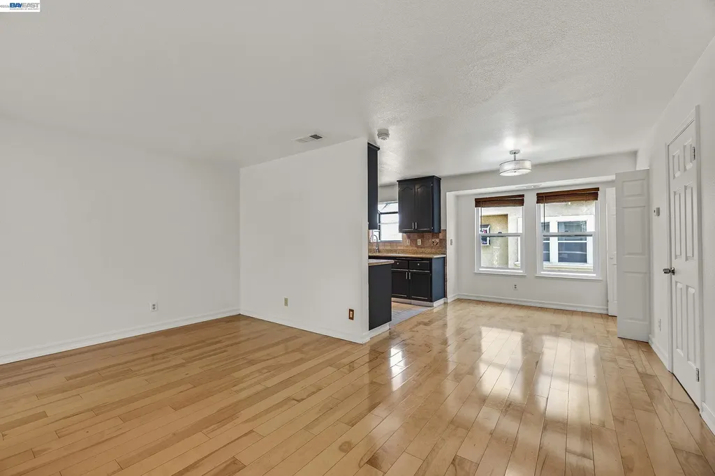 260 Estabrook Street San Leandro CA 94577