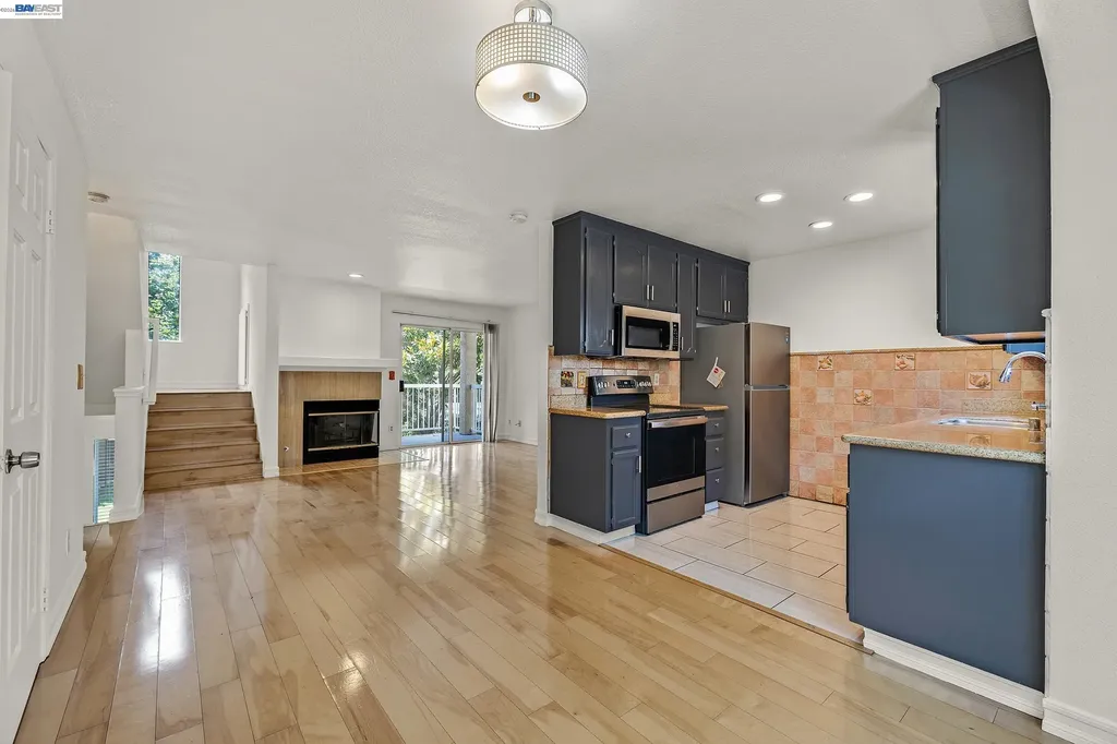 260 Estabrook Street San Leandro CA 94577