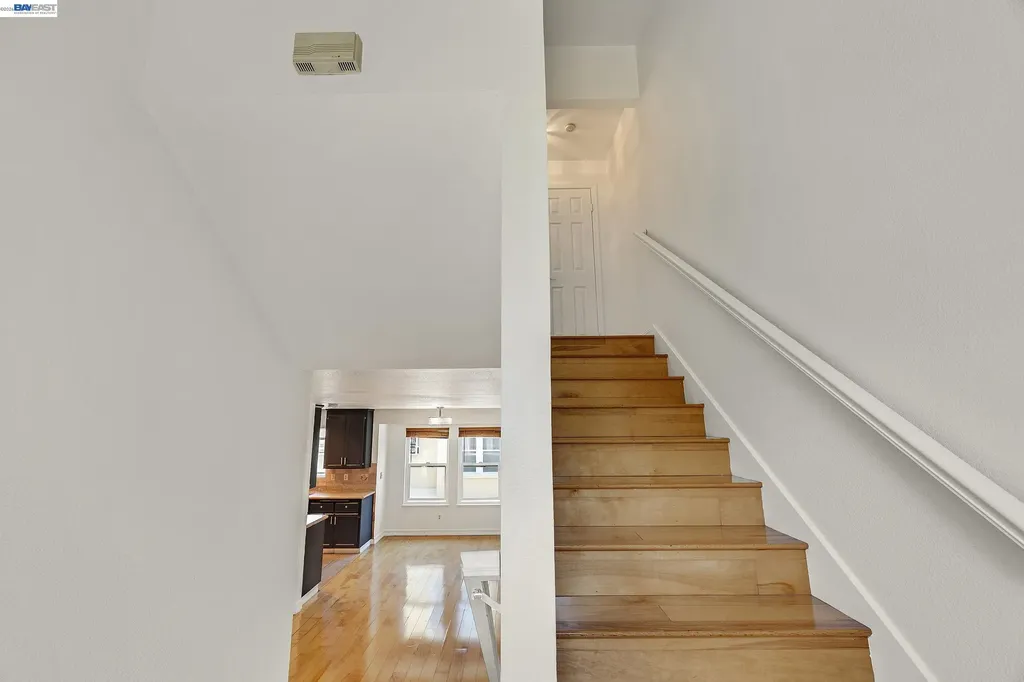 260 Estabrook Street San Leandro CA 94577