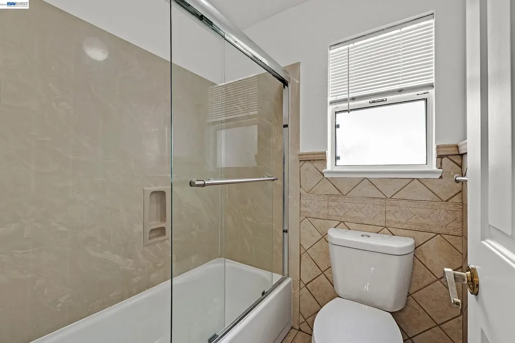 260 Estabrook Street San Leandro CA 94577