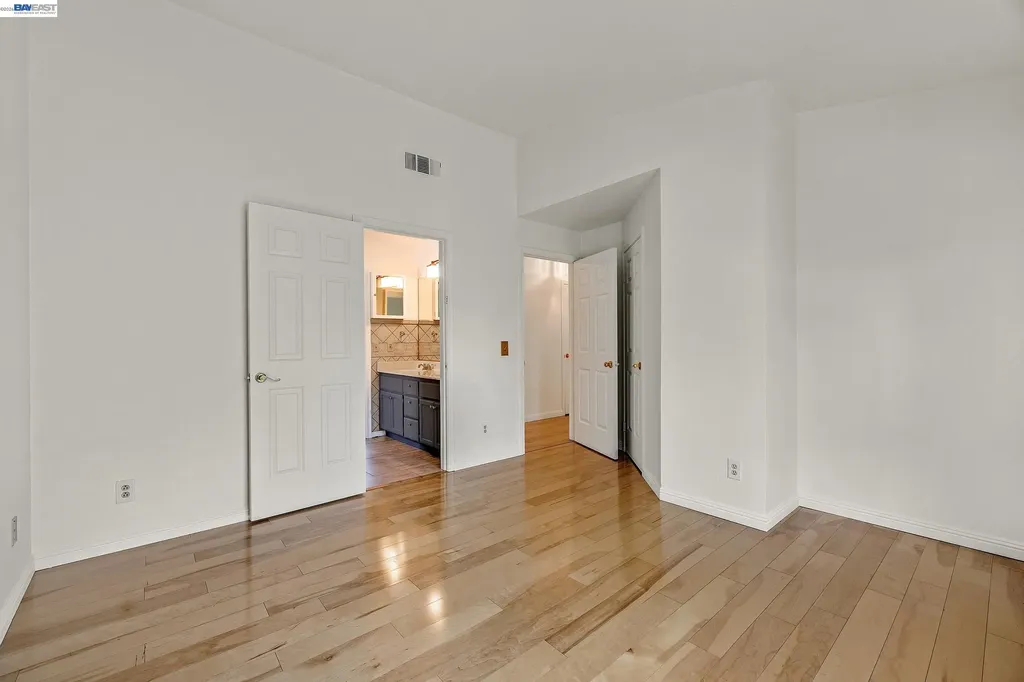 260 Estabrook Street San Leandro CA 94577