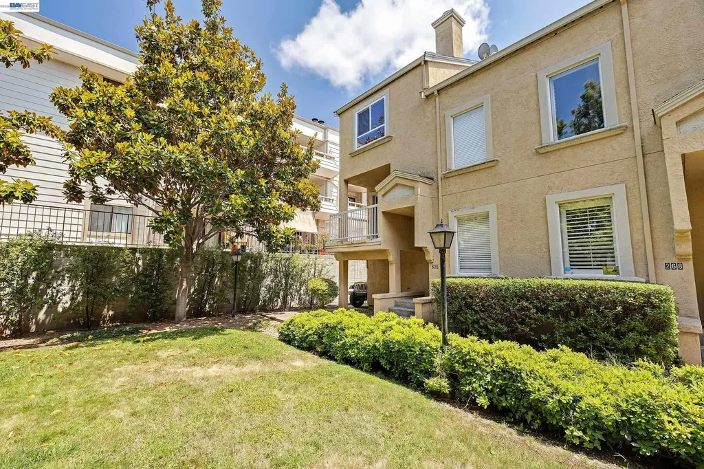 260 Estabrook Street San Leandro CA 94577