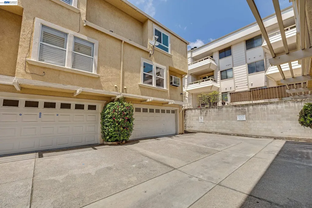 260 Estabrook Street San Leandro CA 94577